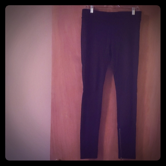 CAbi Pants - Cabi Black Leggings/Pants Zipper Detail Medium